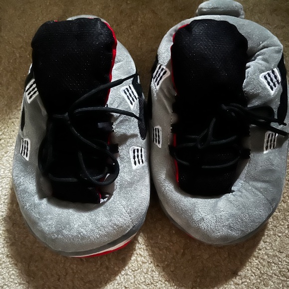 slipper jordan’s - Picture 3 of 3